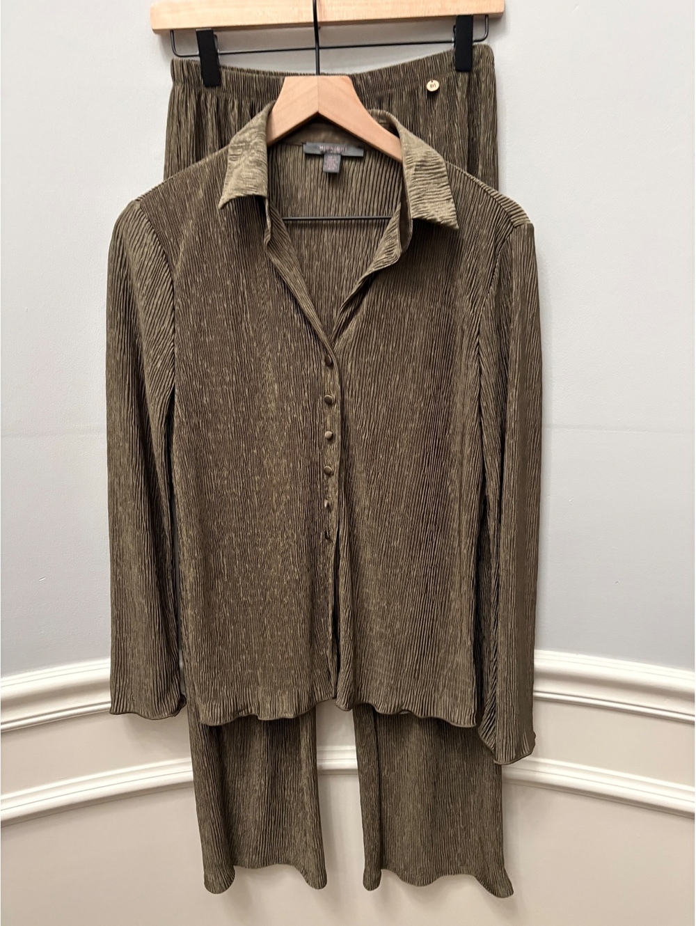 Midnight Bakery XS Olive Green Pleated Button-Up Top and Matching Pants Set